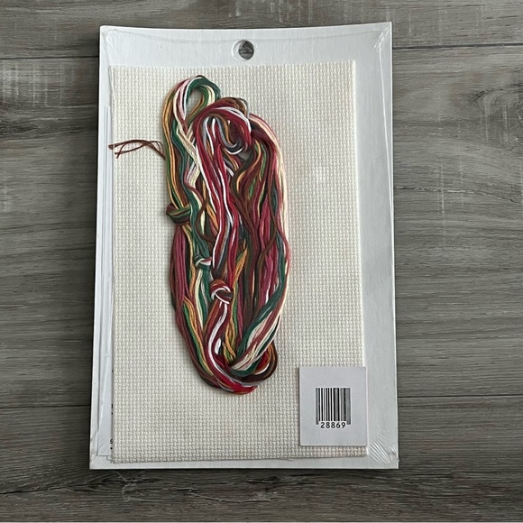 NWT Set of 2 Janlynn “The Spirit of Christmas” Counted Cross Stitch Kits - Picture 11 of 16